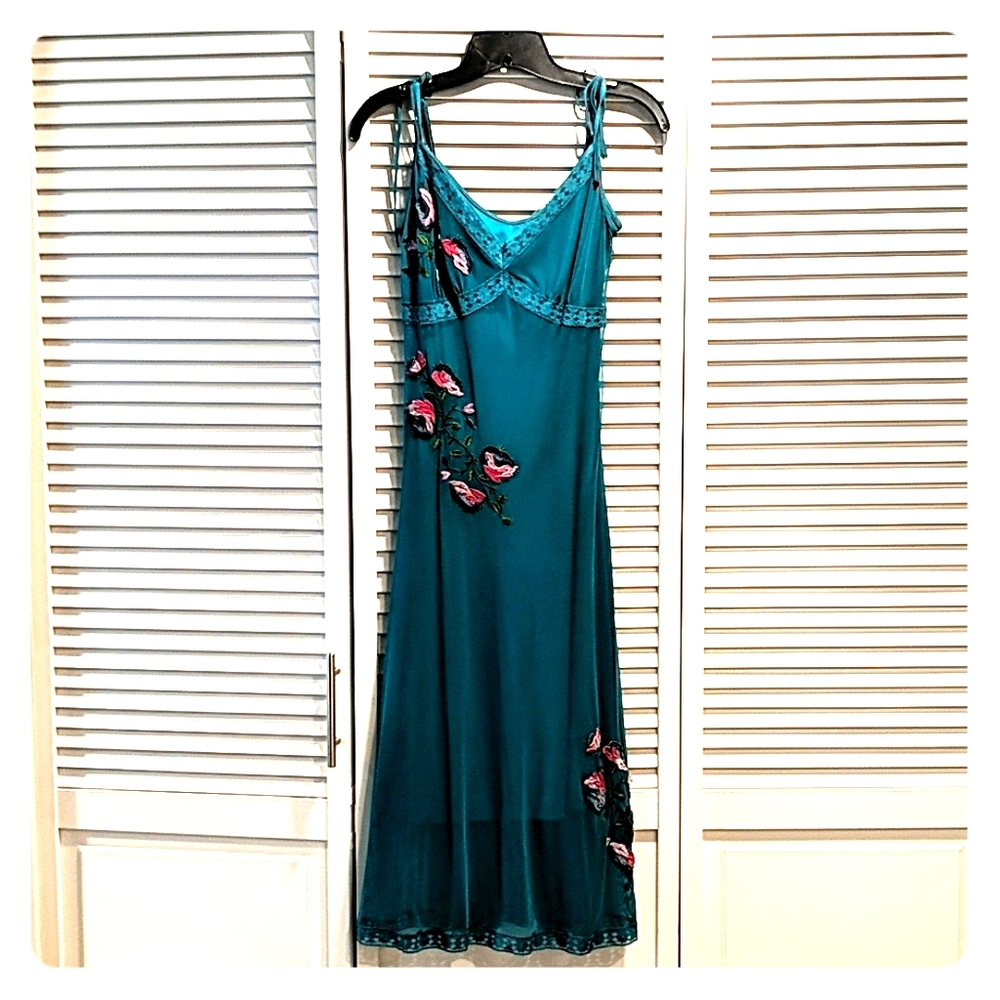Betsey Johnson NY formal strap dress, size 6